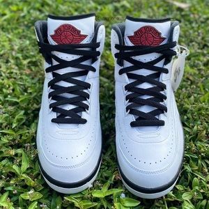 NIKE Air Jordan 2 OG “Chicago”
